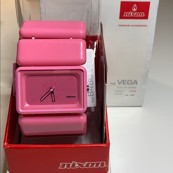 Nixon The Vega Watch B4BC Pink - Picture 3 of 4